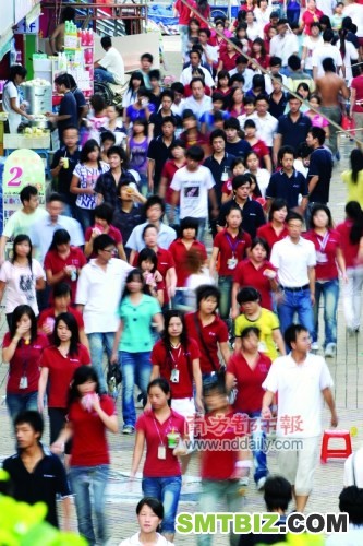 科技时代_富士康天价告记者:不对称的战争